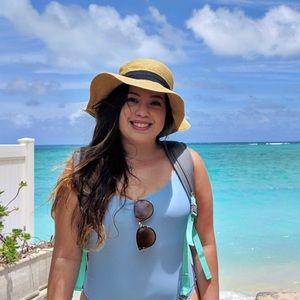 Meet your Posher, Kayla